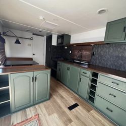 Renovated 2004 Fleetwood Pioneer 23T6 Travel Trailer – Tiny Home, ADU, or Guest House – 28'