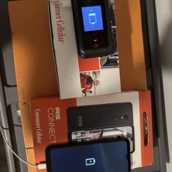IRIS FLIP PHONE