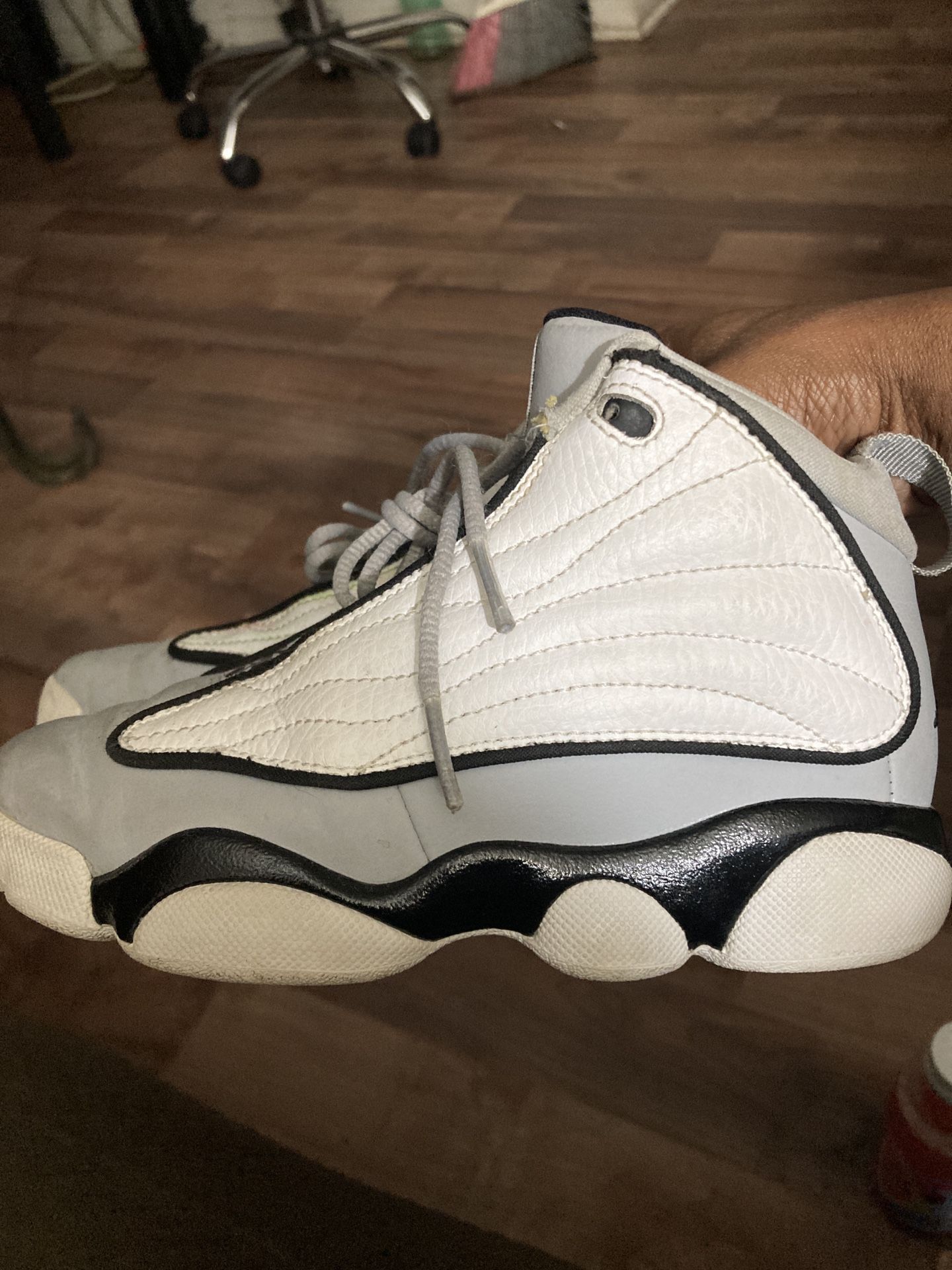 Kids Nike Air Jordan Pro Strong Basketball Shoes