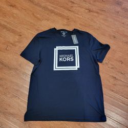 Michael Kors Tshirt Size L