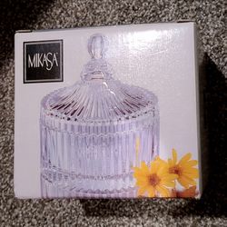 Mikasa Diamond Fire Covered Canister