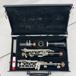 🇺🇸 Vito 7212 ResoTone III Clarinet + Accessories 