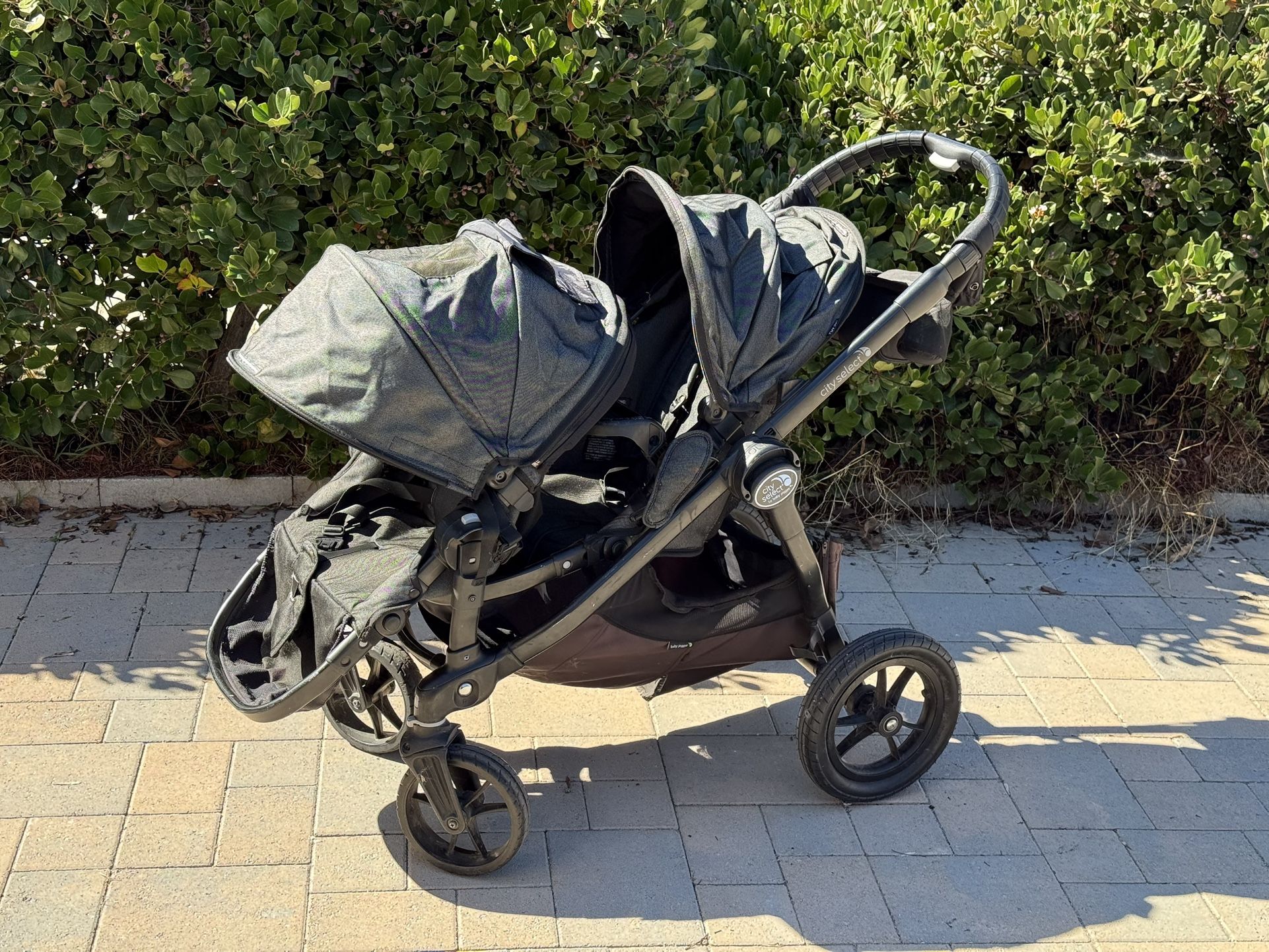 Double seat stroller