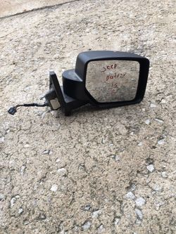 2015 Jeep Patriot passenger side mirror