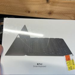 Apple Black iPad Smart Keyboard