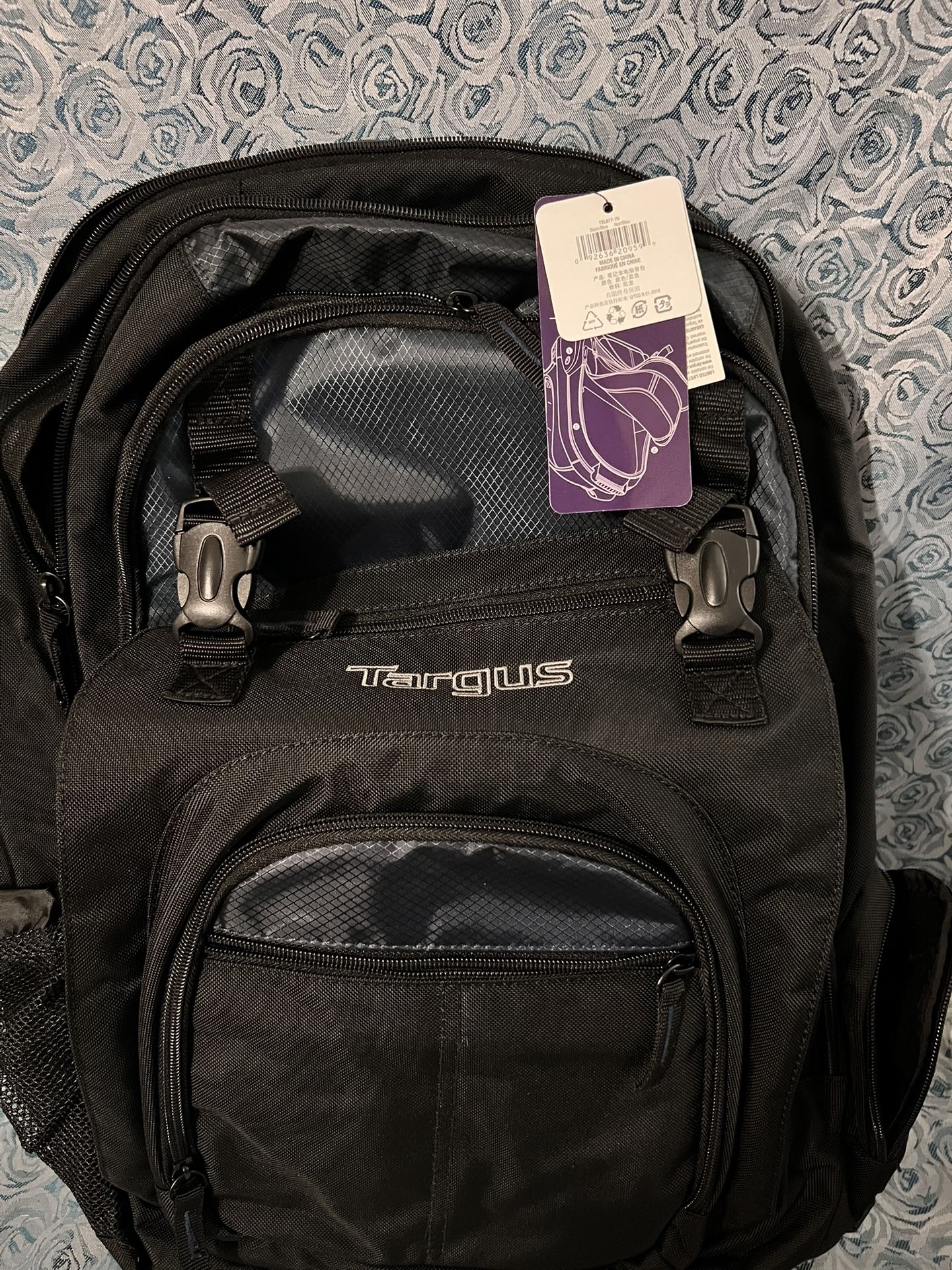 NWT Targus Backpack 17” / Padded For Laptop