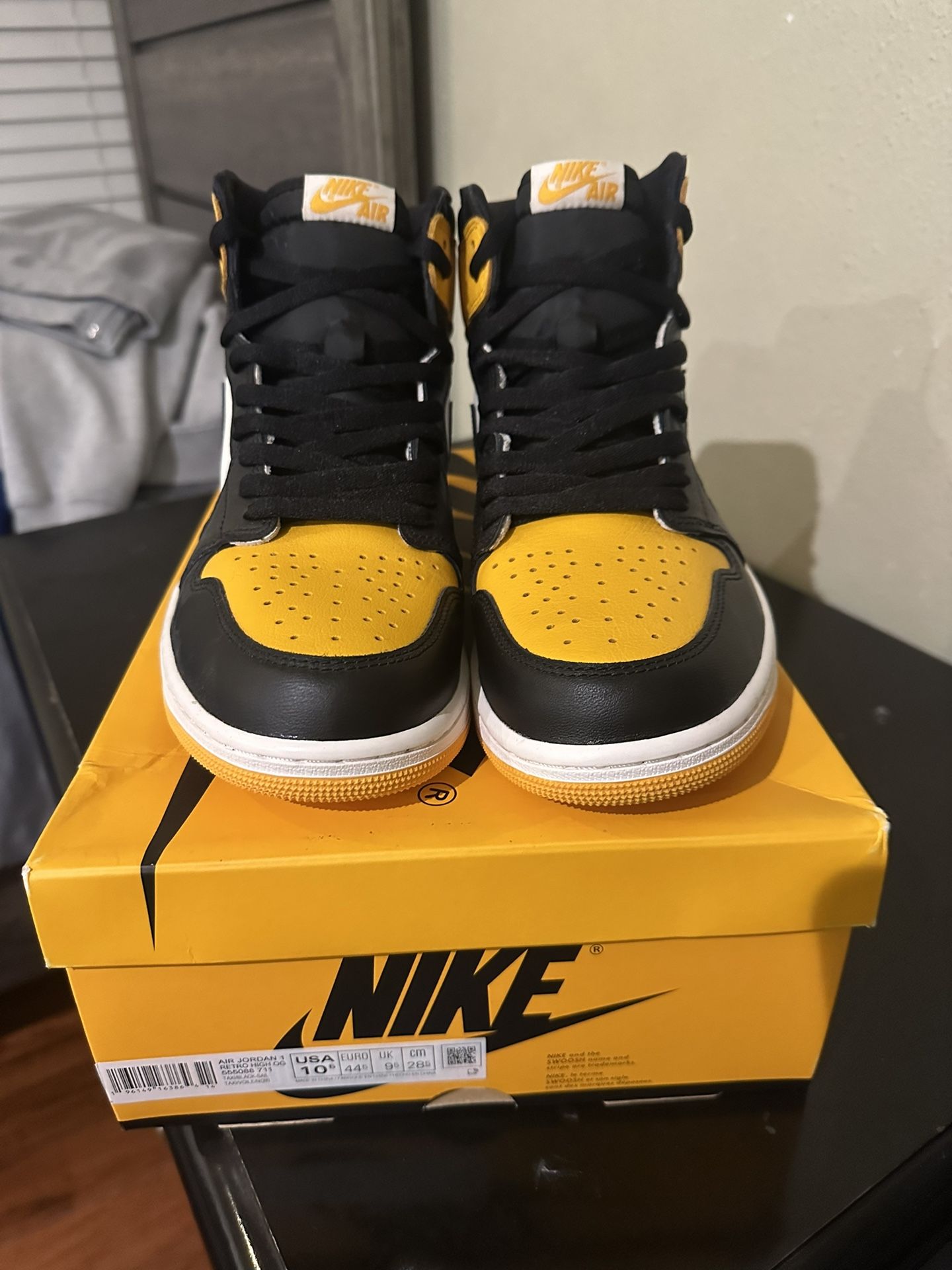 Jordan 1 Taxi Size 10.5 DS