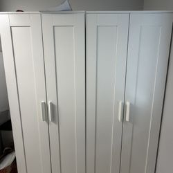Cabinets 