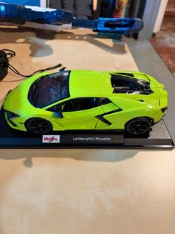 Maisto Lamborghini Revuelto Die-Cast Model Car