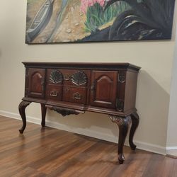 French Provincial style Buffet Cabinet