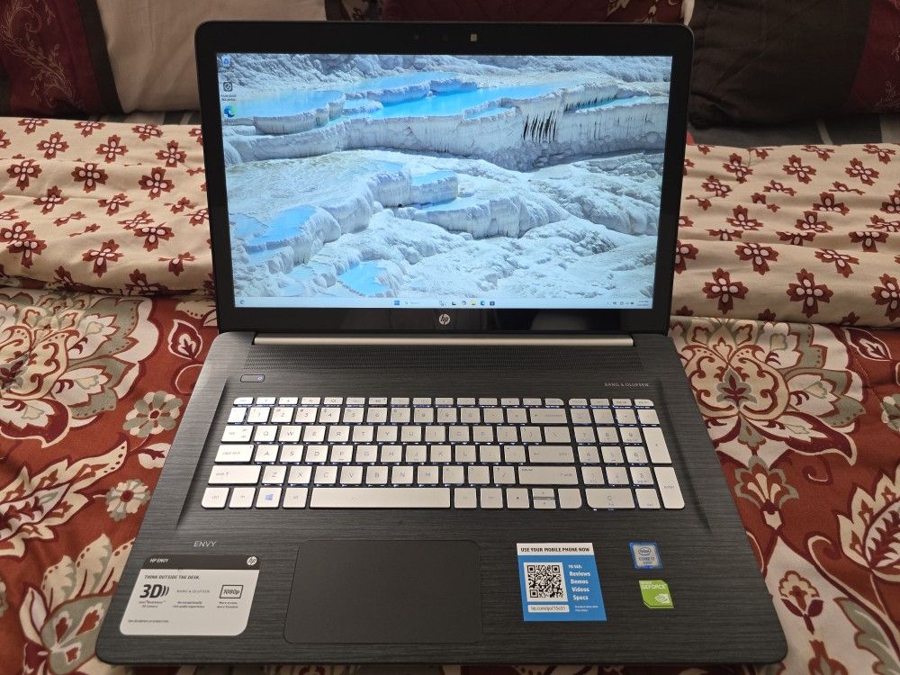HP ENVY TOUCHSCREEN/Intel i7-6th Gen 6thGen (2.50GHz) 16GB Memory 512GB SSD NVIDIA GeForce 940MX/17.3" W11