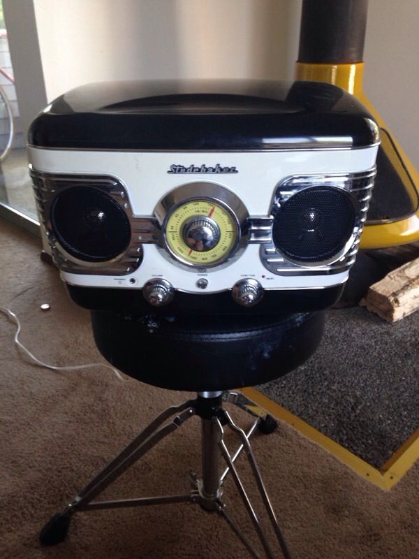 Studebaker SB6053 3 speed record player/radio