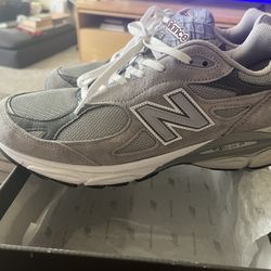 New Balance 990v3 Size 11 Width D