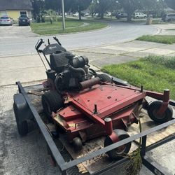Toro52 Pulgada Funciona Bien El Motor En Perfecta Condiciones Los Hidráulicos Perfecto El Único Detalle Por La Llanta Tiene Loqueo 