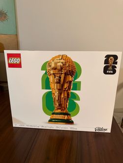 LEGO FIFA World Cup Official Trophy 43020