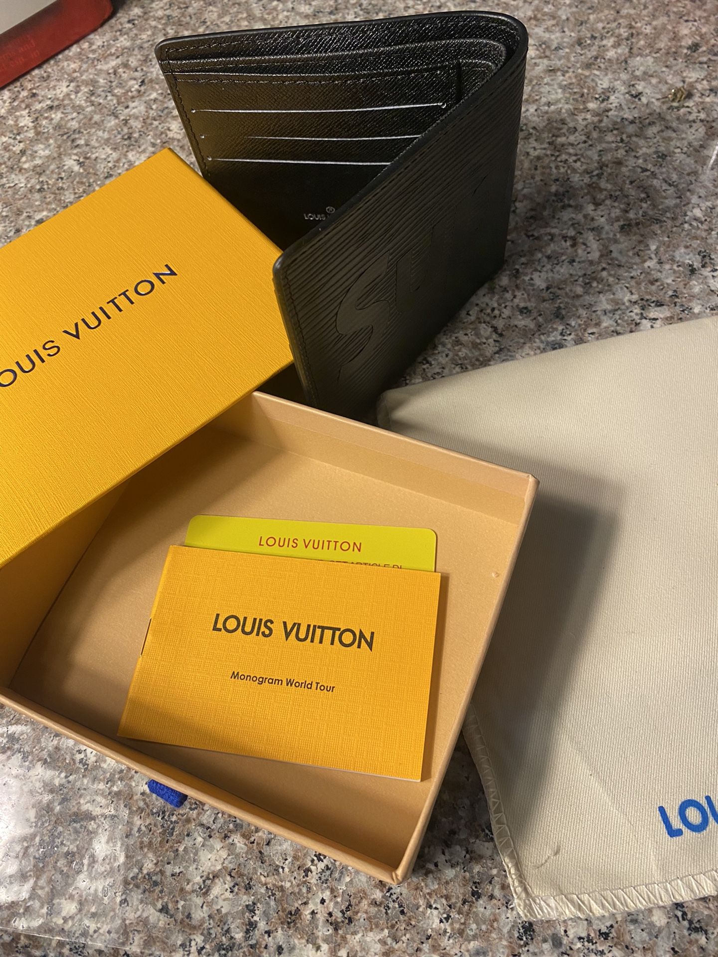 Louis Vuitton x Supreme Wallet