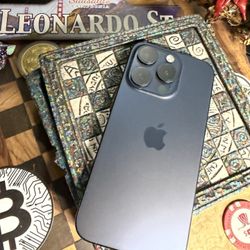 Iphone 15 Pro 256GB blue Titanium Unlocked