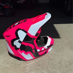 Pink fox dirt bike helmet