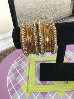 Beautiful metal bangles not used check my other stuff feel free make me offer