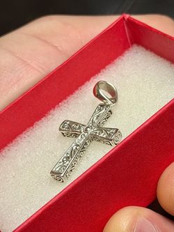 Wow 🤩!! Ornate 925 Sterling Silver Filigree Cross Pendant – Detailed Scrollwork !