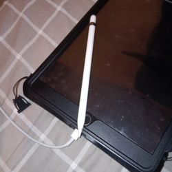 Ipad And Apple Pencil 