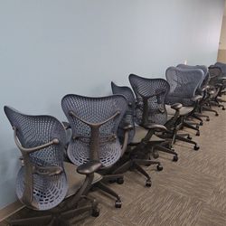 Herman miller mirra