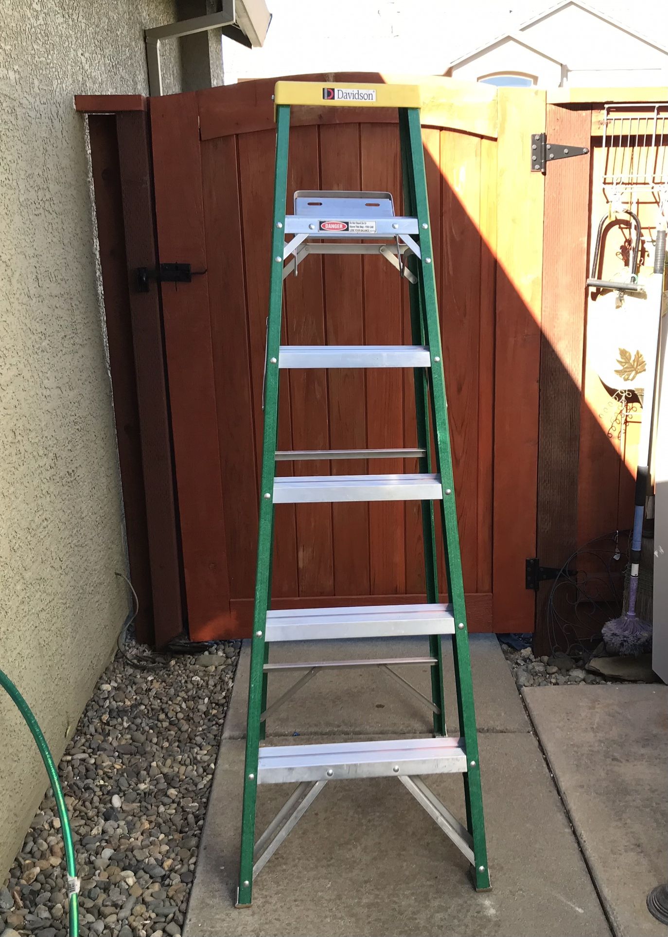 Davidson 6’ fiberglass 225 lbs type II industrial grade ladder
