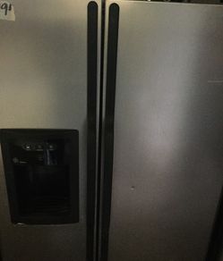 Kenmore refrigerator/ 90 day warranty/ delivery available