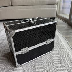 Large Train Case Cosmetics Organizer with 6 Trays for Travel with Makeup & Accessories,