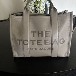 Marc Jacob’s Tote Bag (medium)