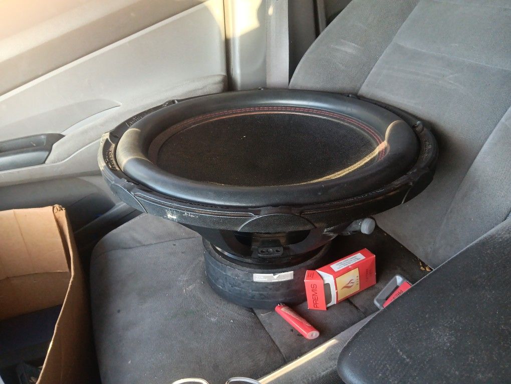 18" Audiopipe Subwoofer