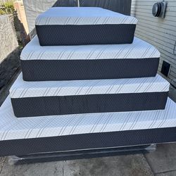 Queen size memory foam 12”     New mattress  sealed       All sizes in stock