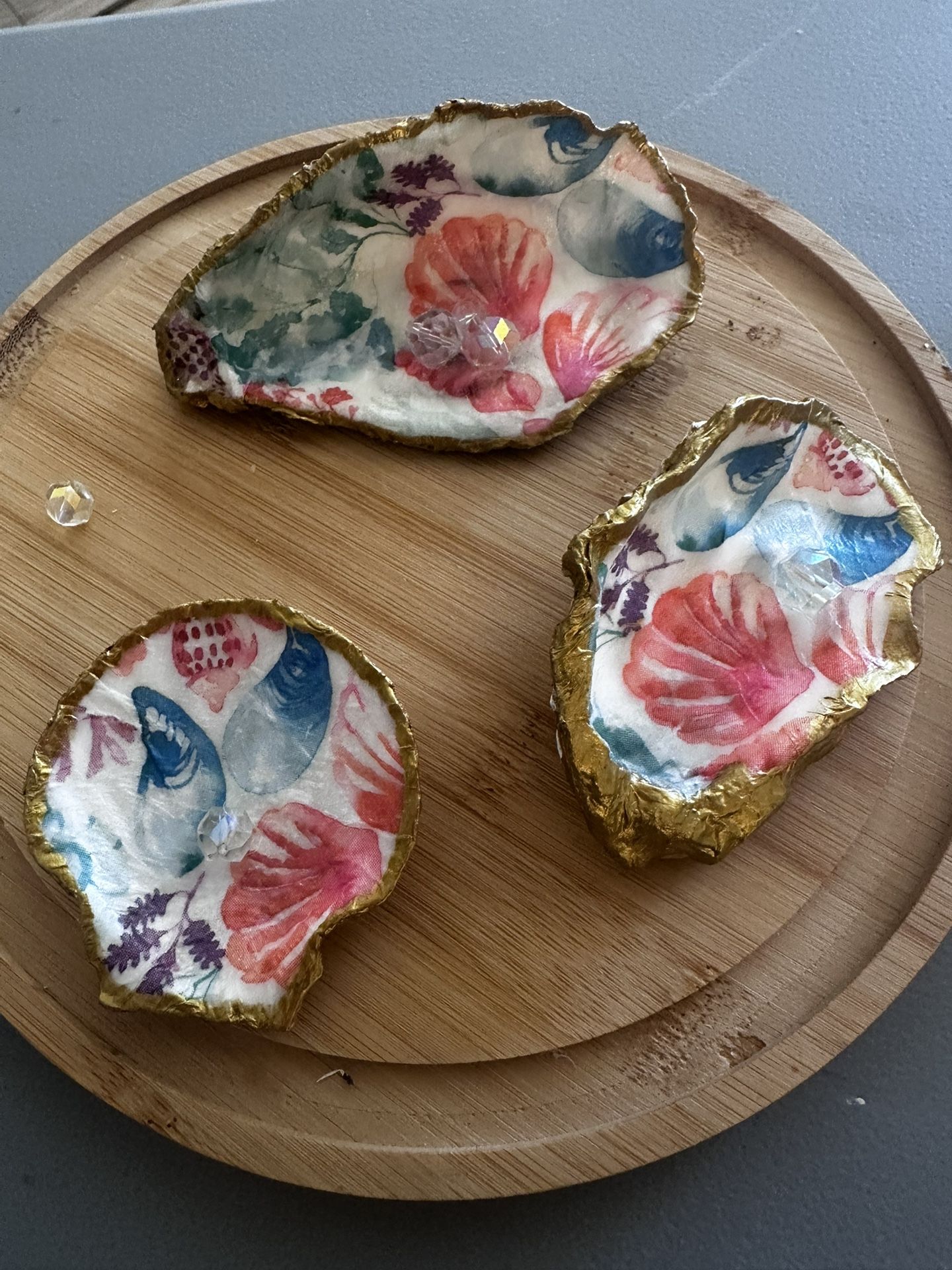 Set Of 3 Oyster Shell Trinkets For Jewelry Decoupage & Crystal W/gold Paint
