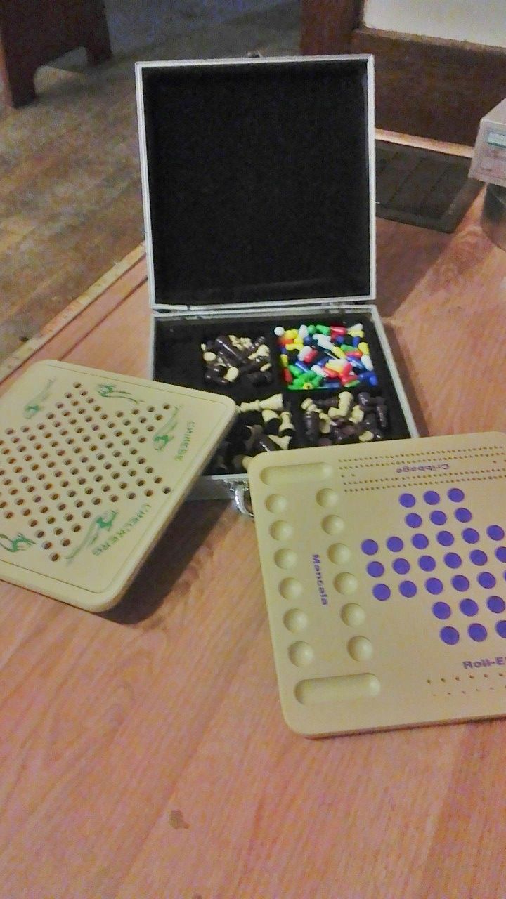 5 board game case