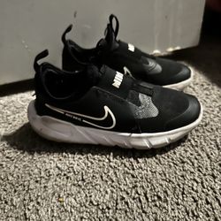 Unisex Nikes Size 13c 