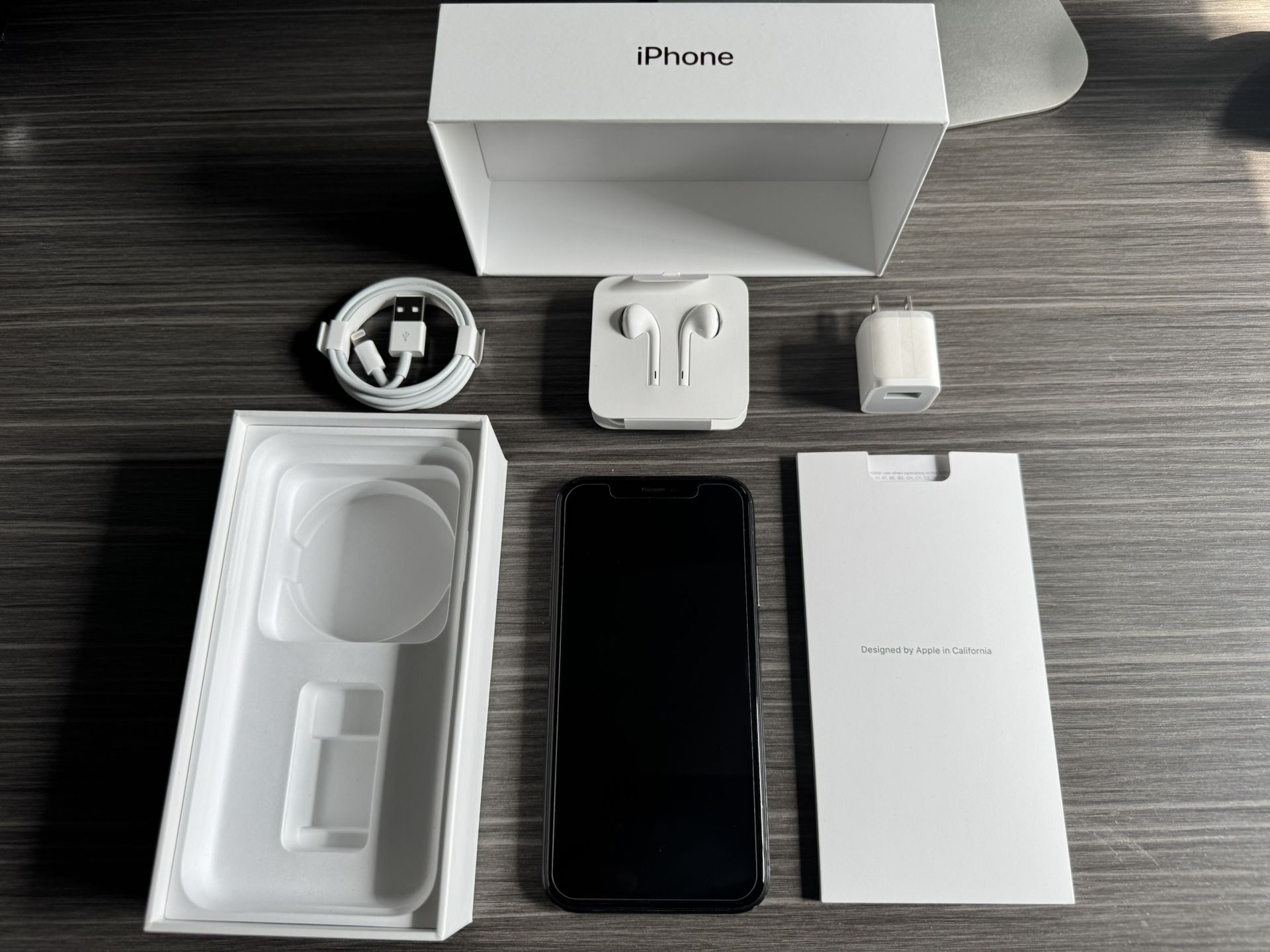 iPhone XR 64GB Unlocked