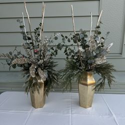 Decorative Holiday Arrangements