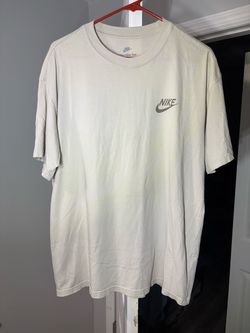Nike International T-shirt Mens Large Short Sleeve Graphic Retro White Logo