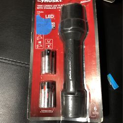 Husky 1000 Lumen Husky Flashlight 