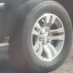 Chevy Wheels Tires Silverado Tahoe 