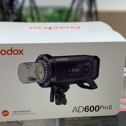 Godox AD600pro II - All In One Outdoor Flash