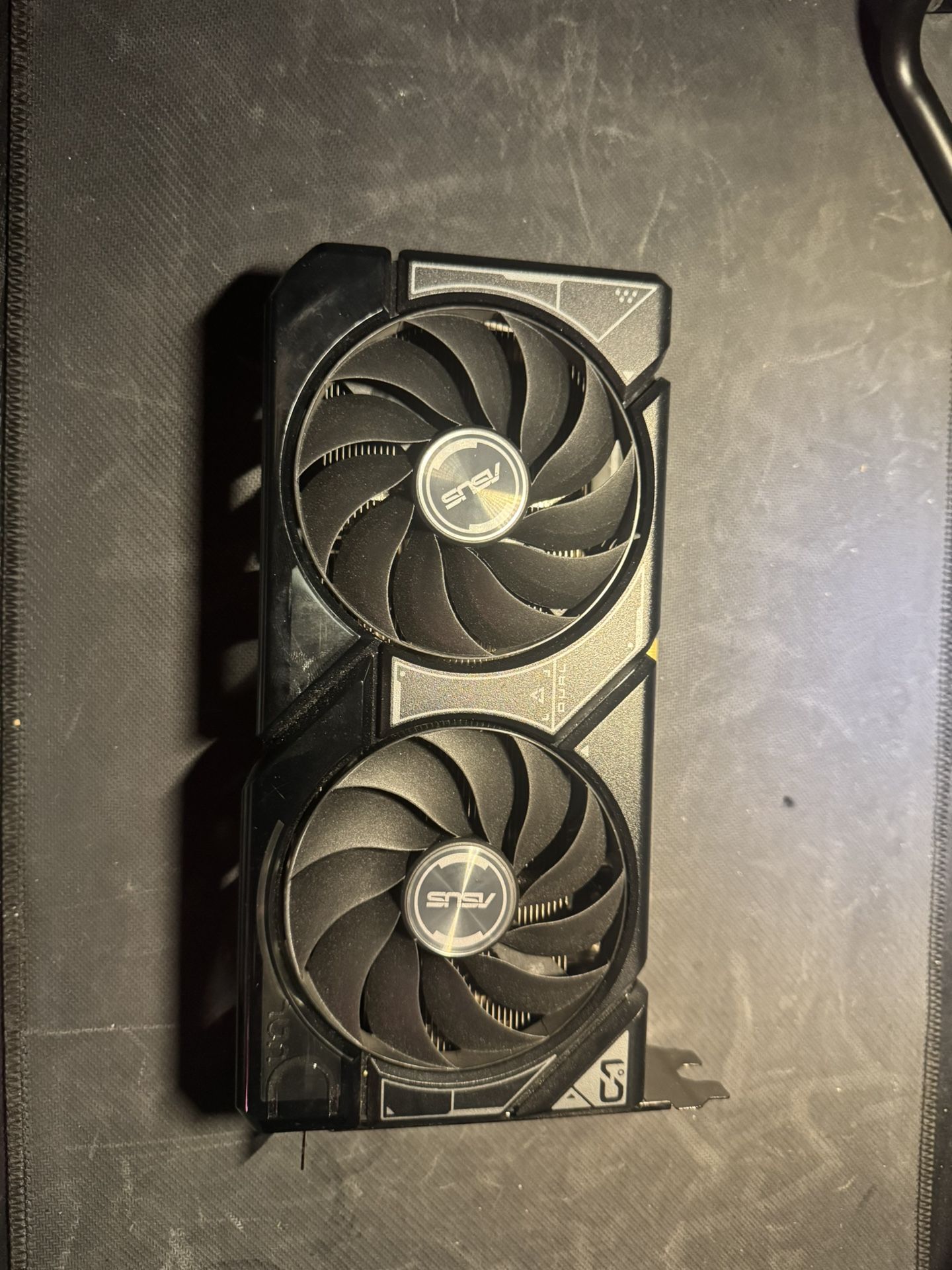 ASUS Dual GeForce RTX 4070