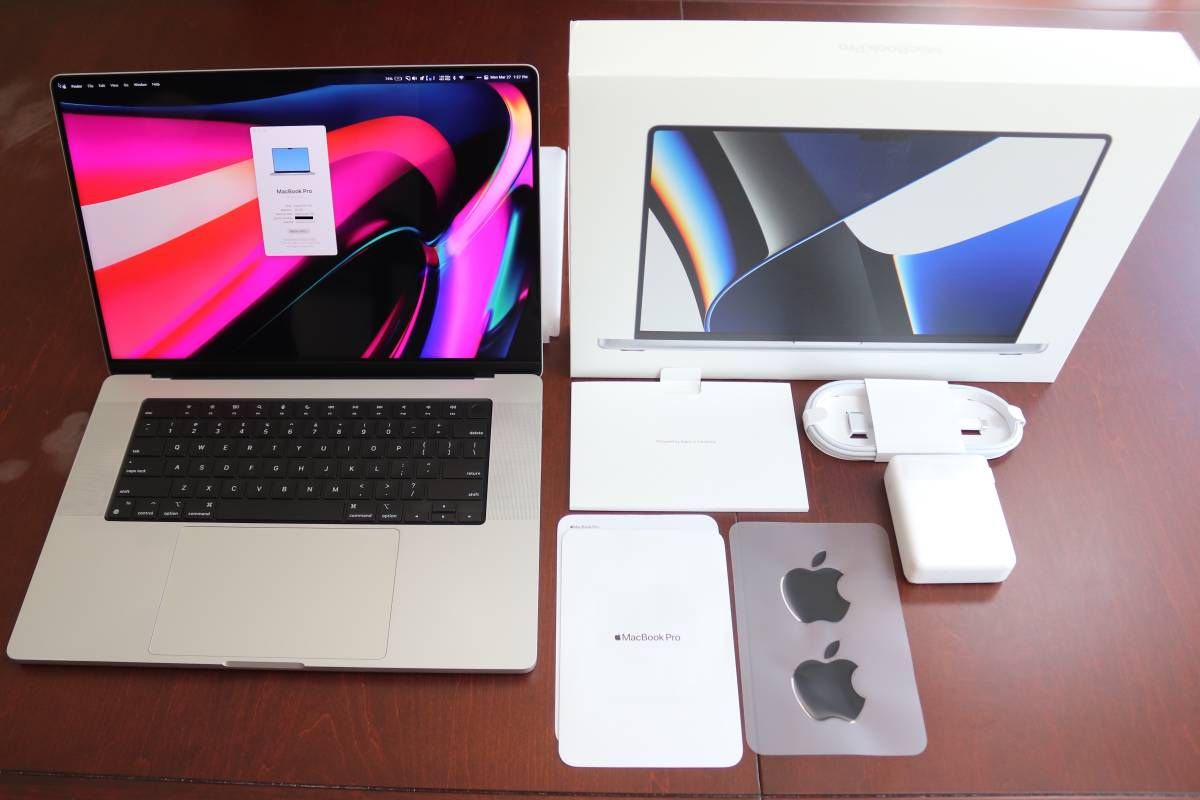 (2023) 16" MACBOOK PRO / 64 GB MEMORY / M3 PRO