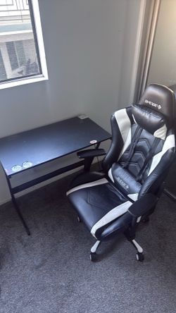 Gaming Chair & Desk