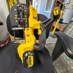 DeWalt 20V Max Cordless Band Saw
