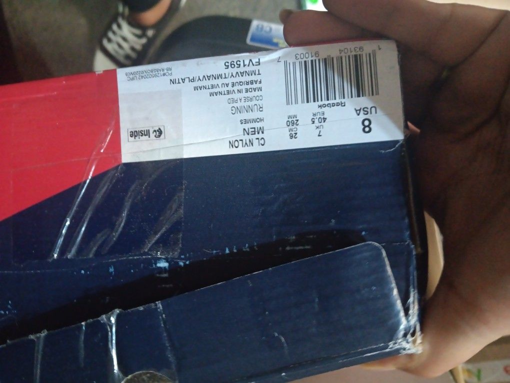 Men Reebok Size 8 Navy