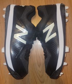 Brand New New Balance Molded Black White Baseball Cleats Size 6