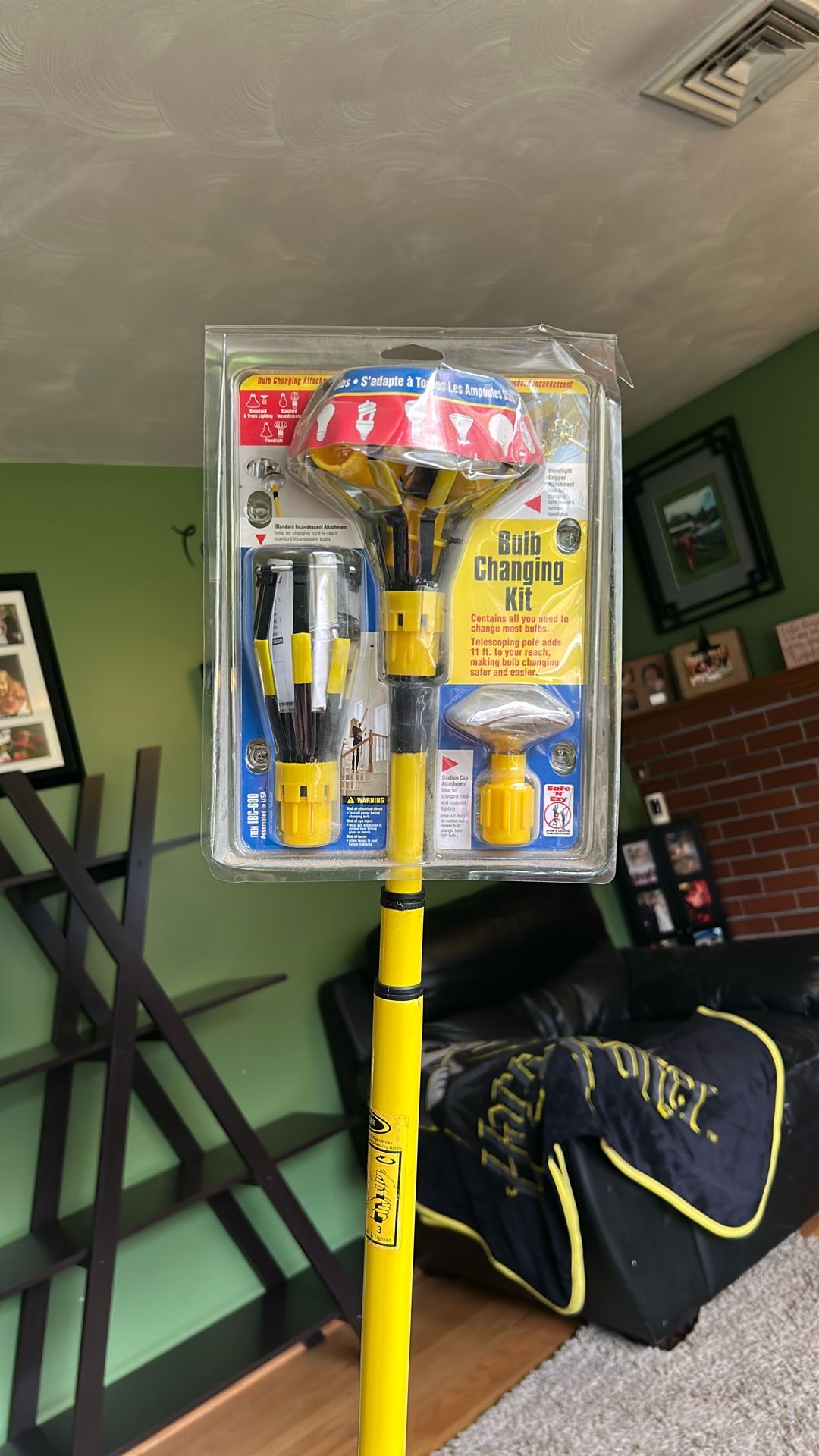 Brand New Bulb Changing Kit 11ft