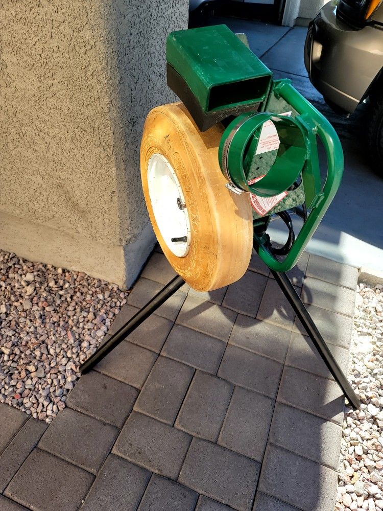 Atec Pitching Machine Baseball/softball