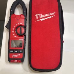 Milwaukee 600amp AC/DC Clamp meter